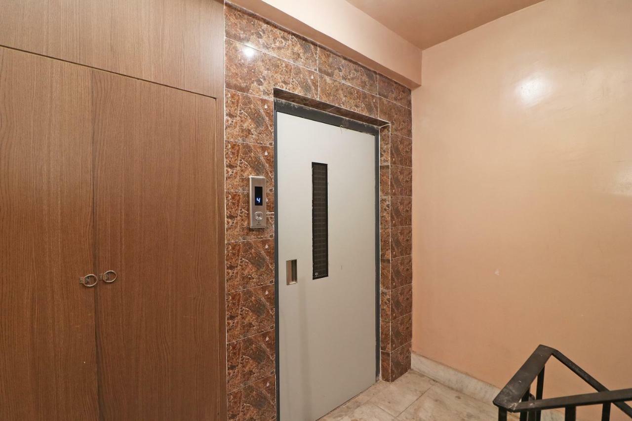Silverkey Executive Stays 37812 Royal Crown Airport Hotel 3*