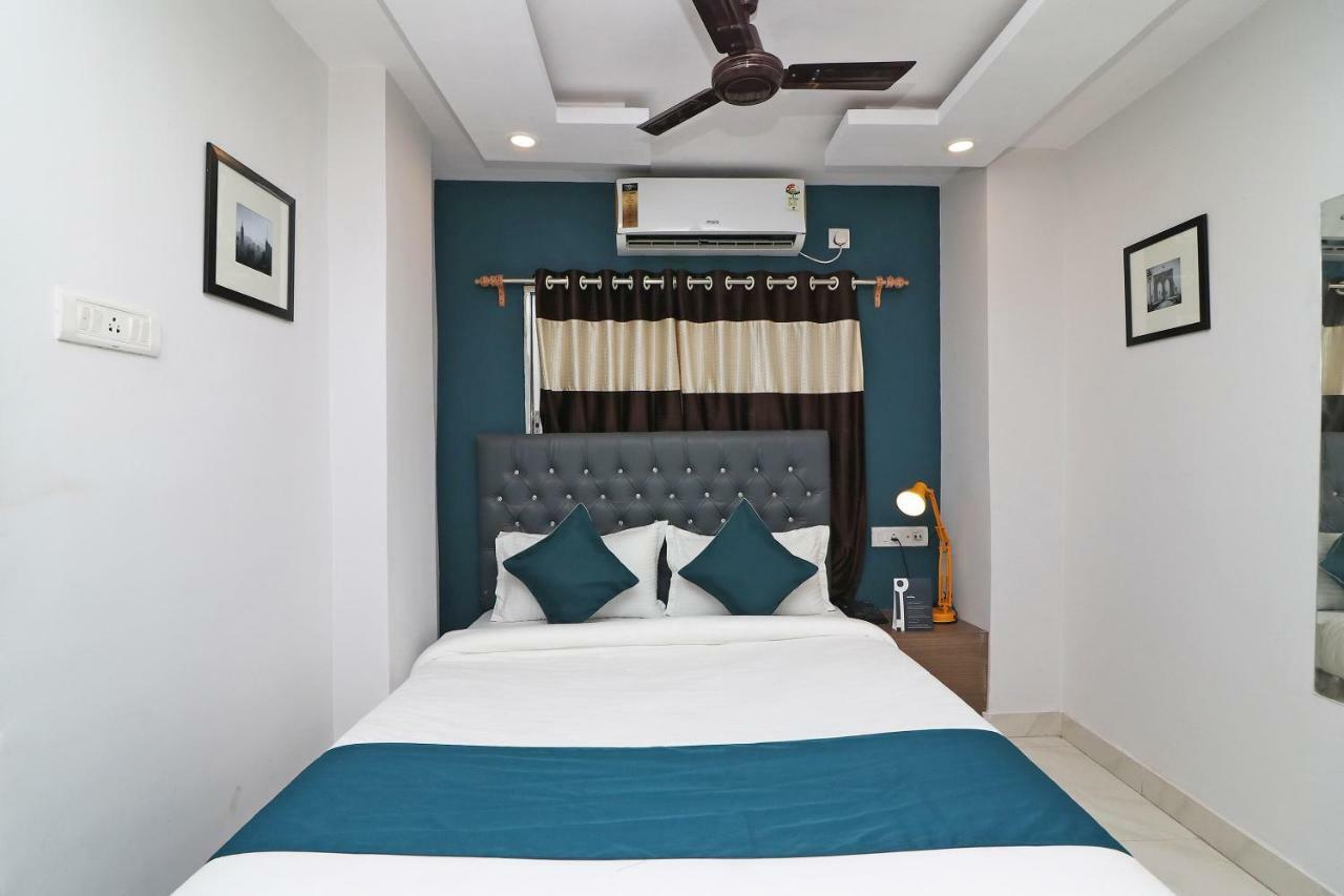 Silverkey Executive Stays 37812 Royal Crown Airport Hotel