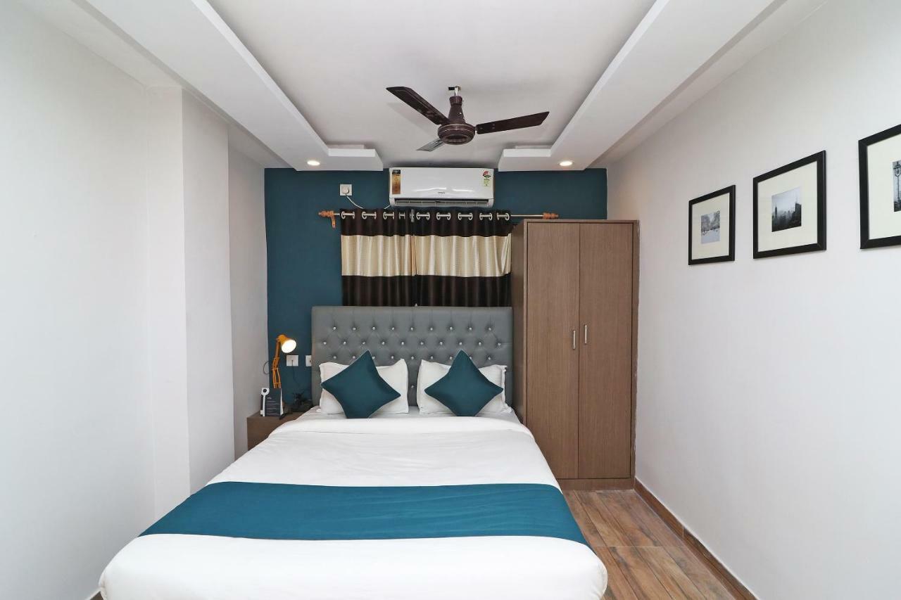 Silverkey Executive Stays 37812 Royal Crown Airport Hotel Kolkata